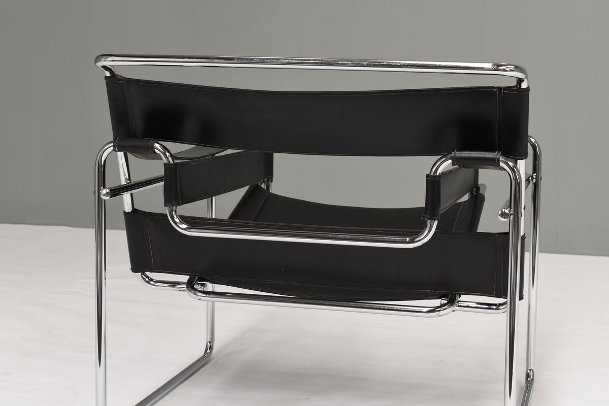 Wassily chair by Marcel Breuer in black leather 1970