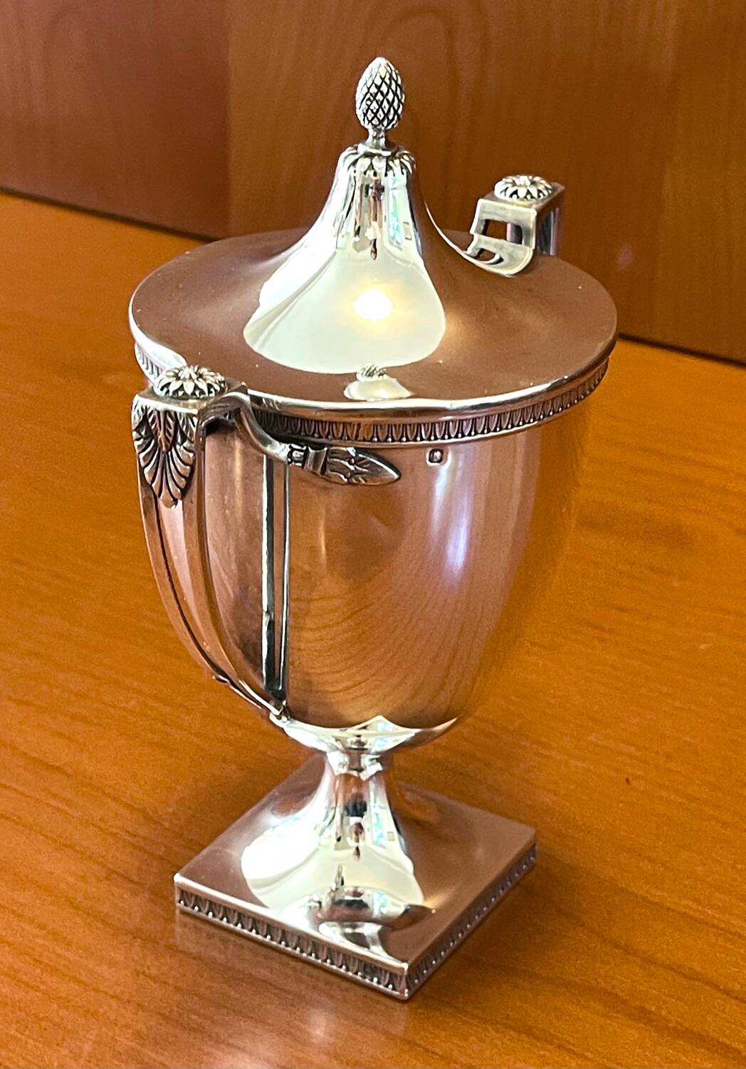 Solid silver bonbonnière, silversmith Émile Puiforcat