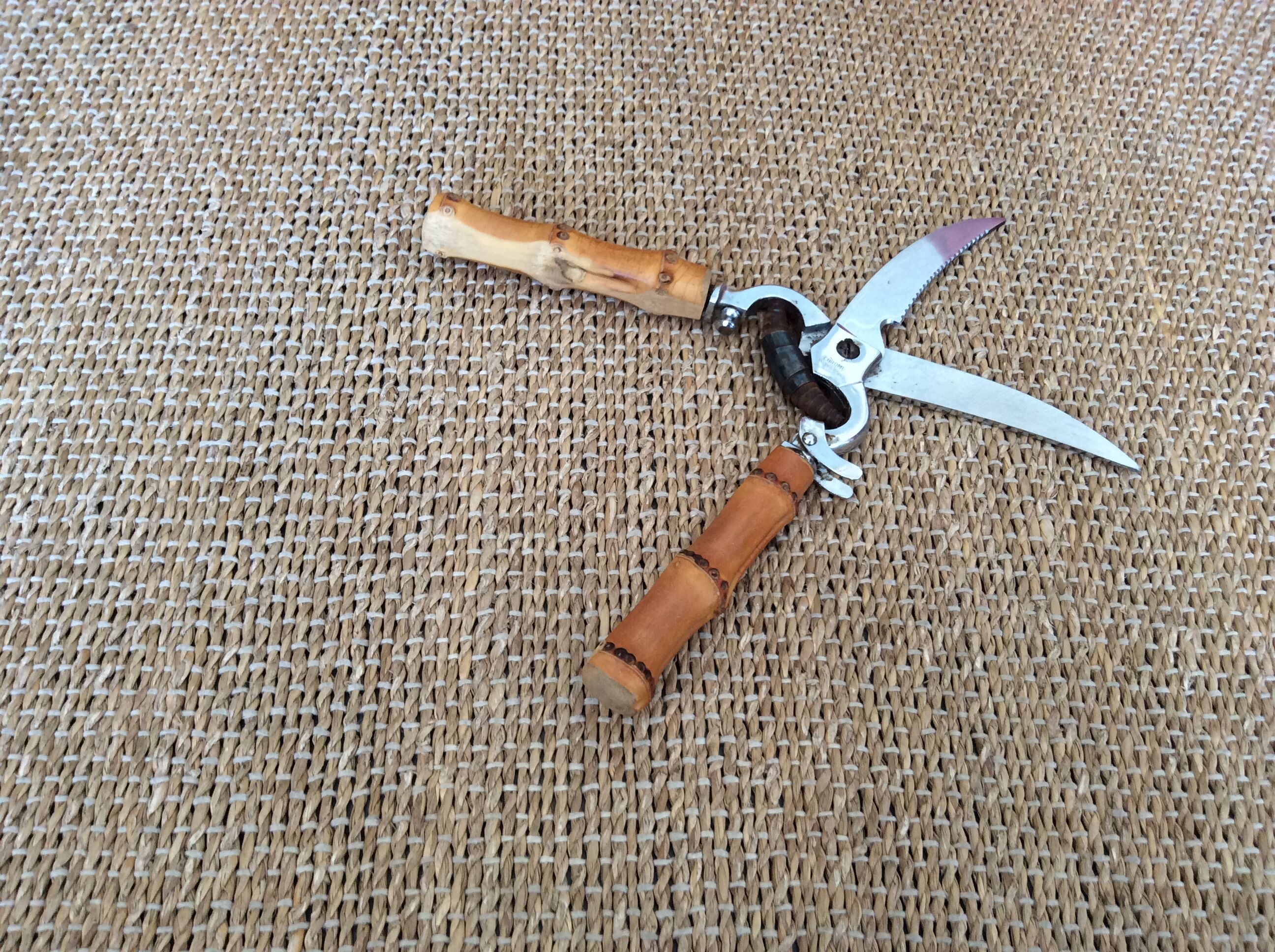 Bamboo pruning shears