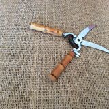Bamboo pruning shears