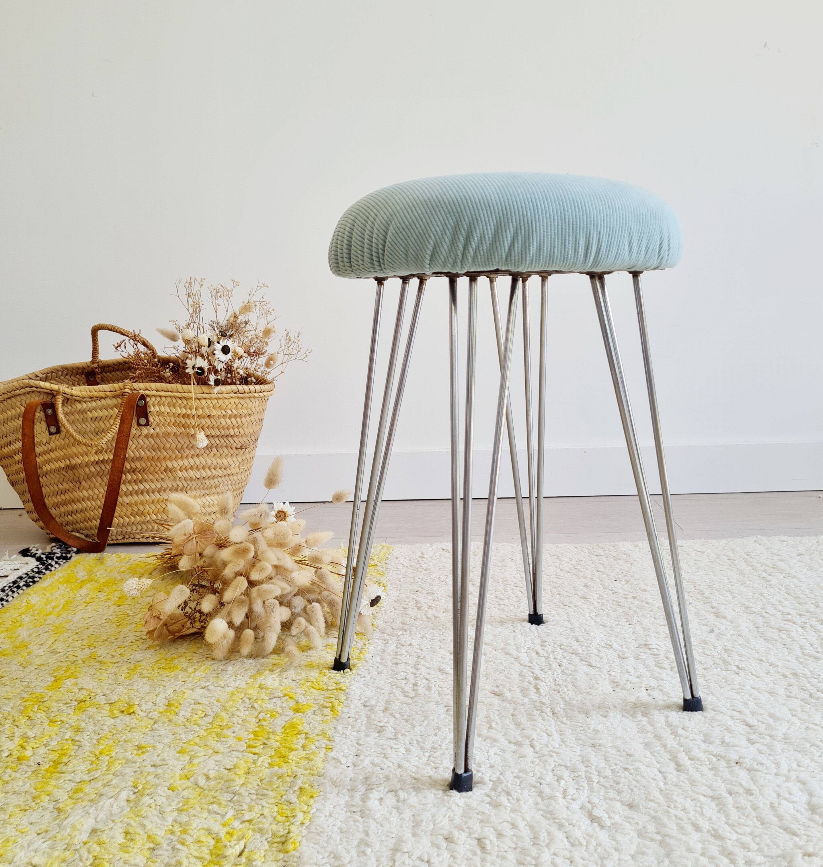 Vintage metal and blue velvet stool, 1960s.