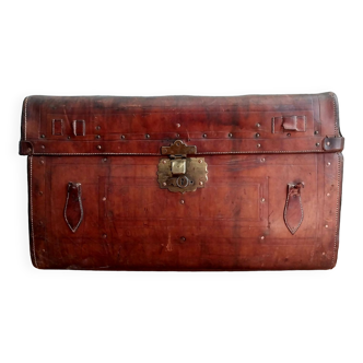 Leather trunk early twentieth