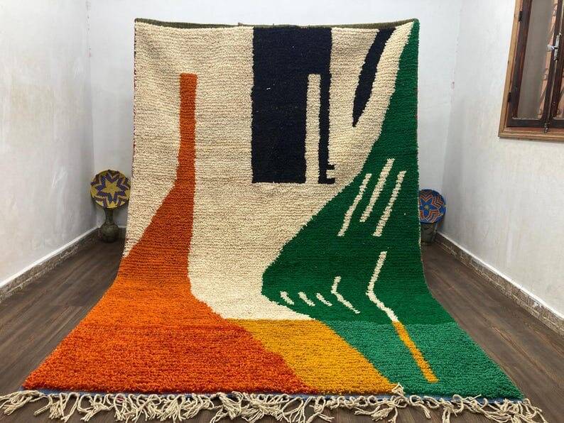 Traditional handmade Berber wool rug, size 150 x 250 cm