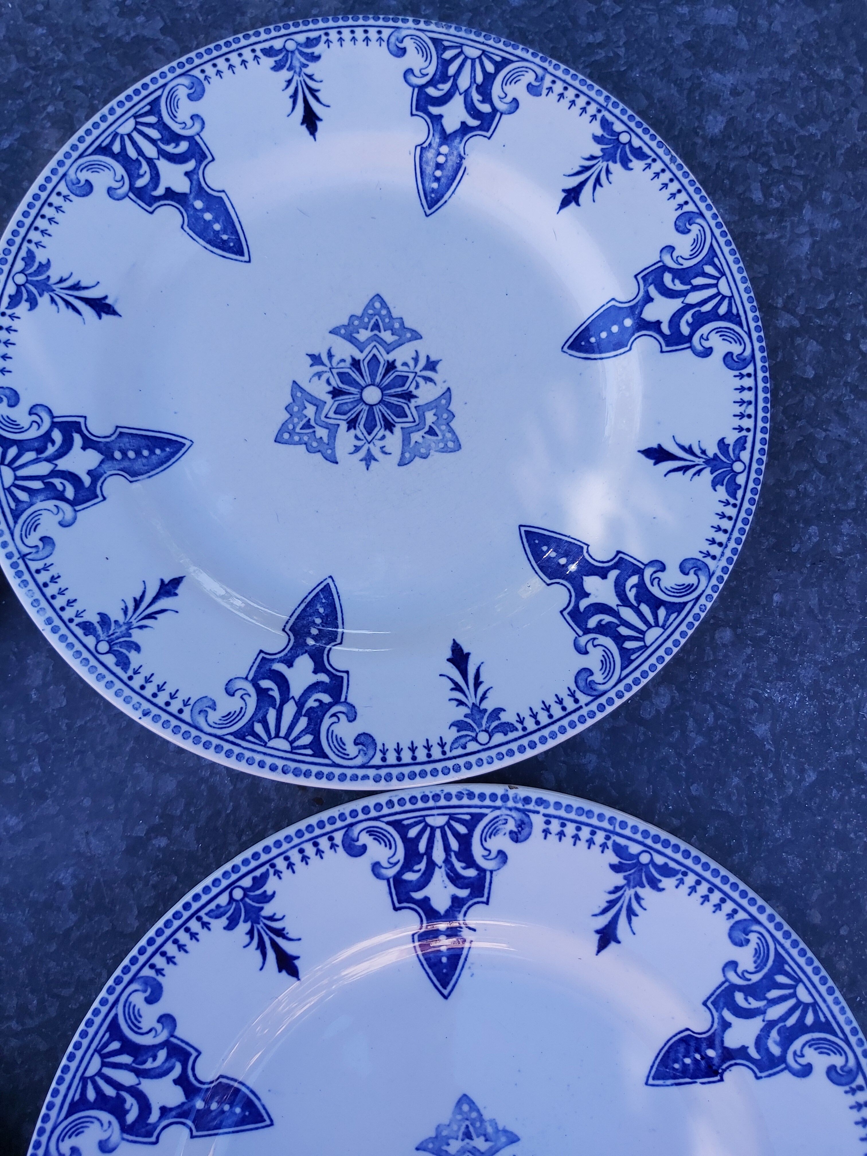 4 plates Lunéville model Petersburg