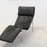 Black leather ‘skye’ chaise longue by Tord Björklund, Sweden 1970s