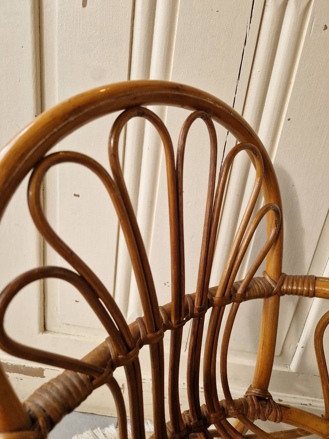 Ancien fauteuil en rotin enfant vintage