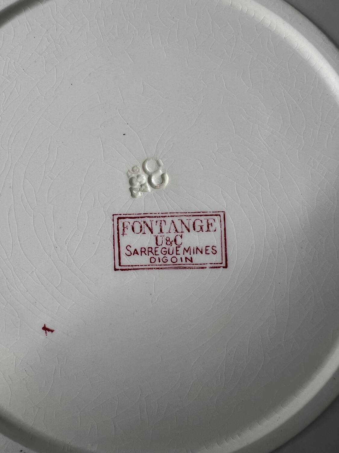 Set of 5 flat ironstone plates Sarreguemines Digoin