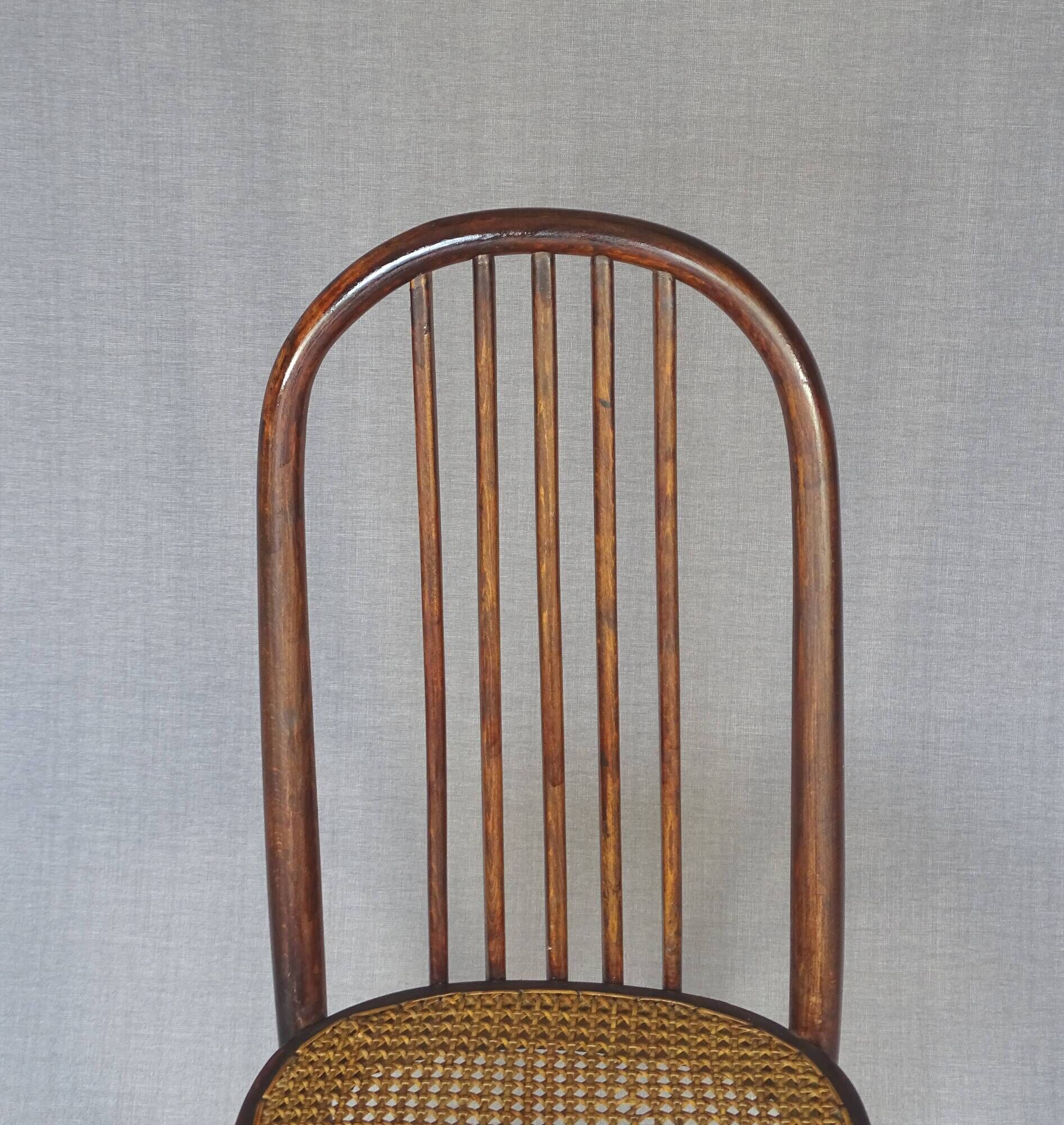 Bistro chair with curved wood by Wojciechow No. 644, not Thonet.
