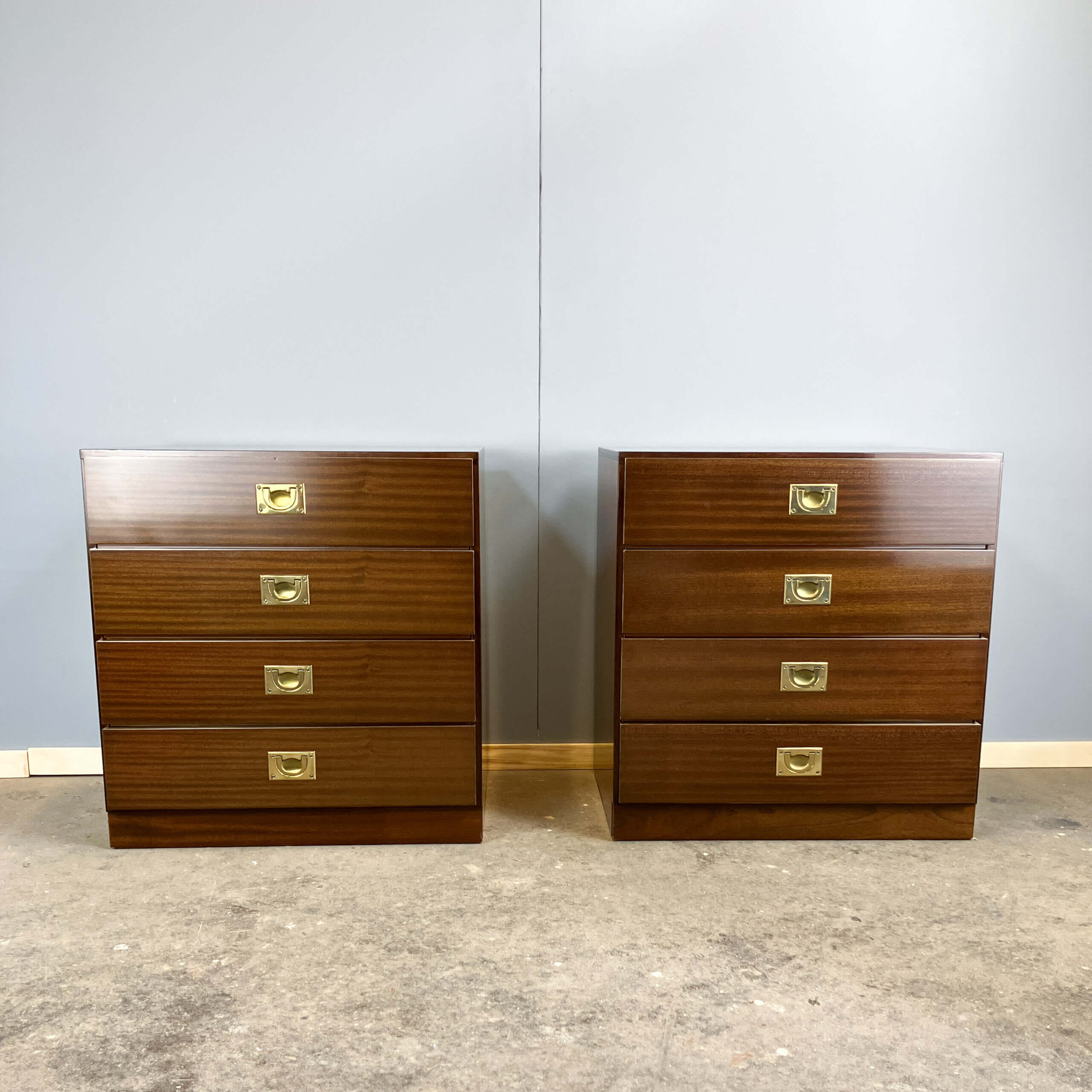 2 bedside tables/small chests of drawers in Campaign style, 1970s