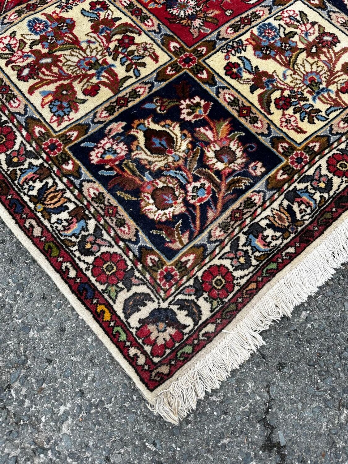 Tapis bakthiar fait main