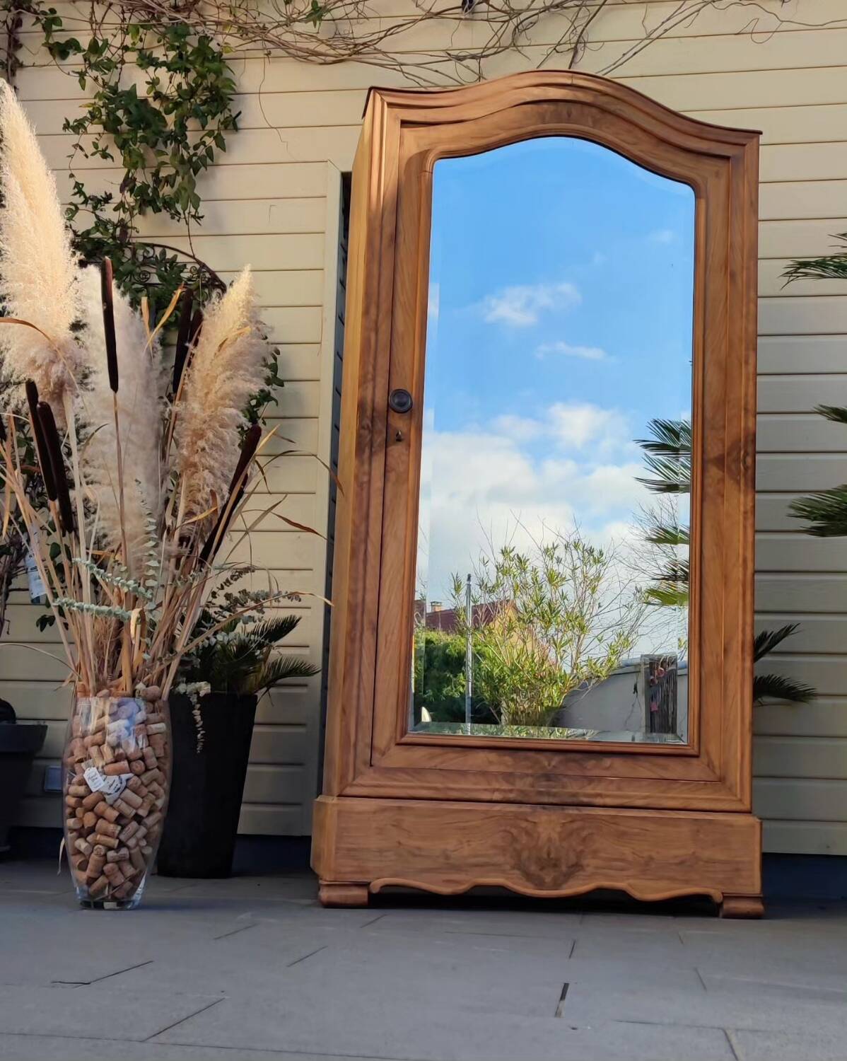Sandblasted glass cabinet