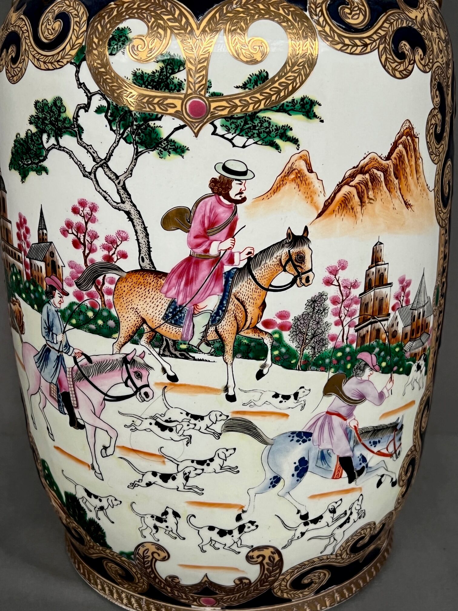 Vase, relief paint, gilding
