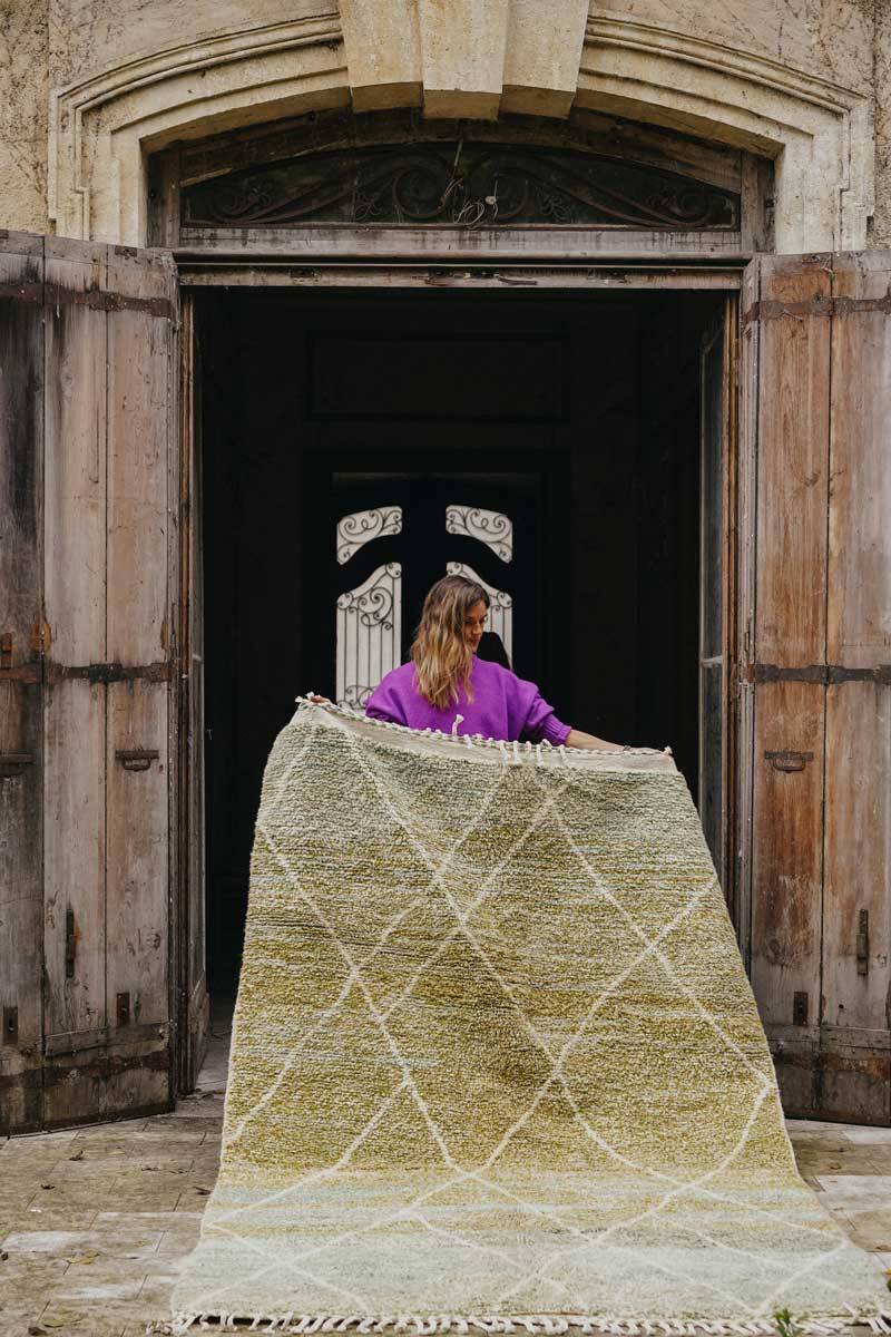 Green Beni Ouarain Berber rug with white diamonds