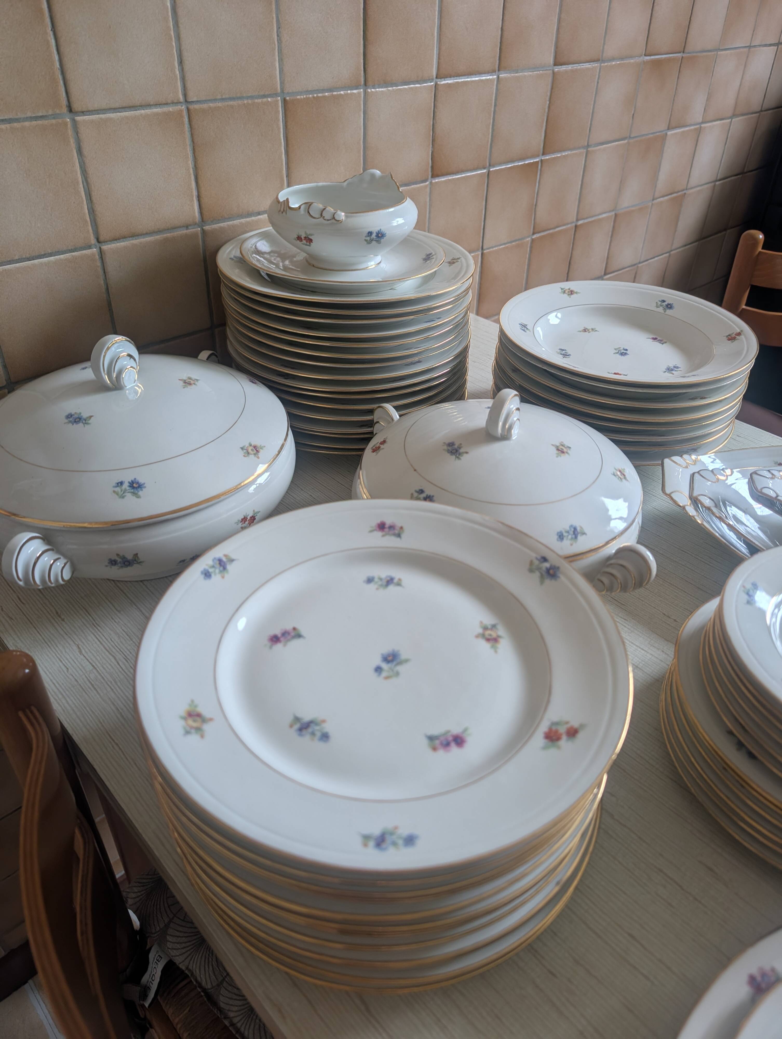 40s porcelain tableware from Limoges