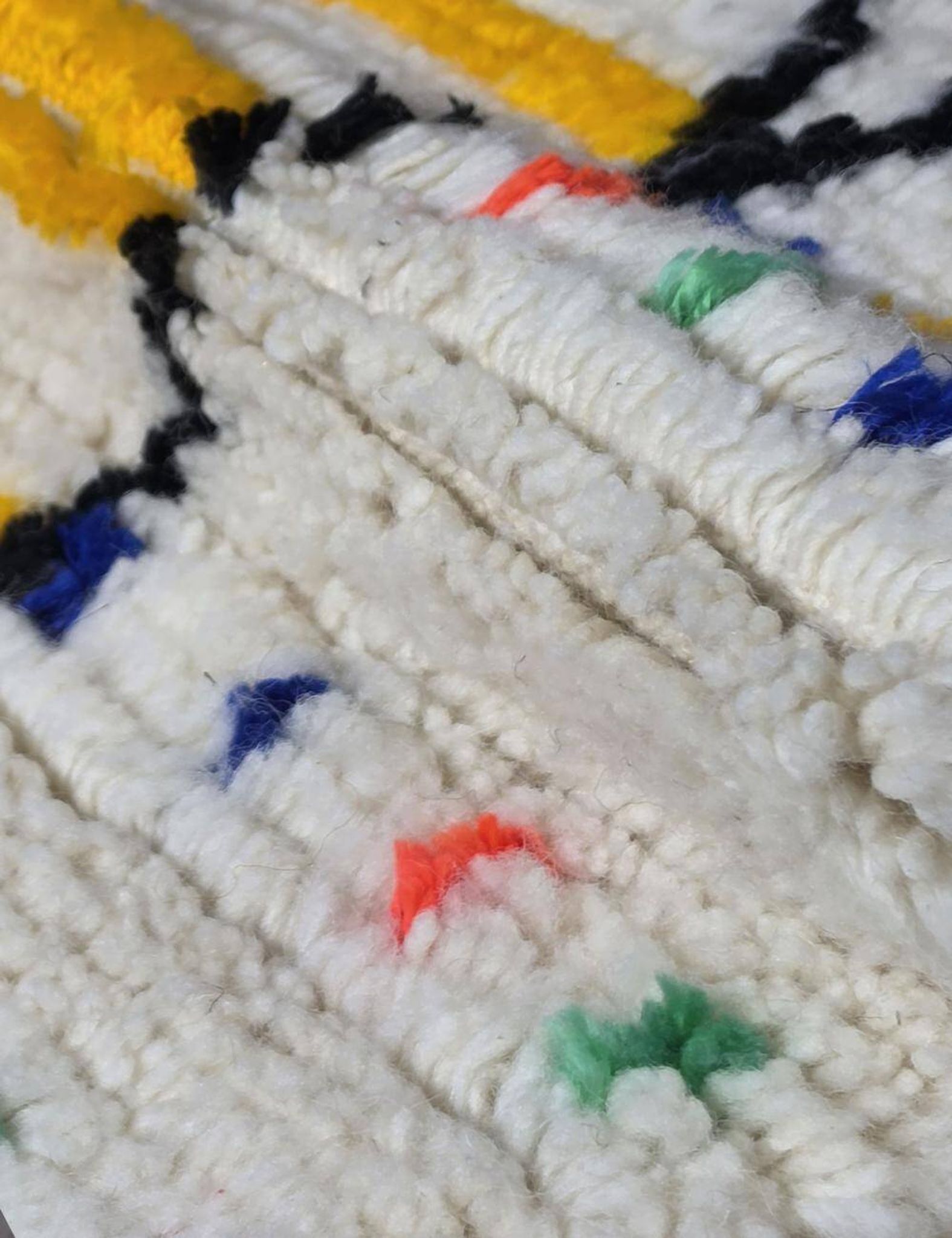 Azilal Berber Rug - 250 x 152 cm