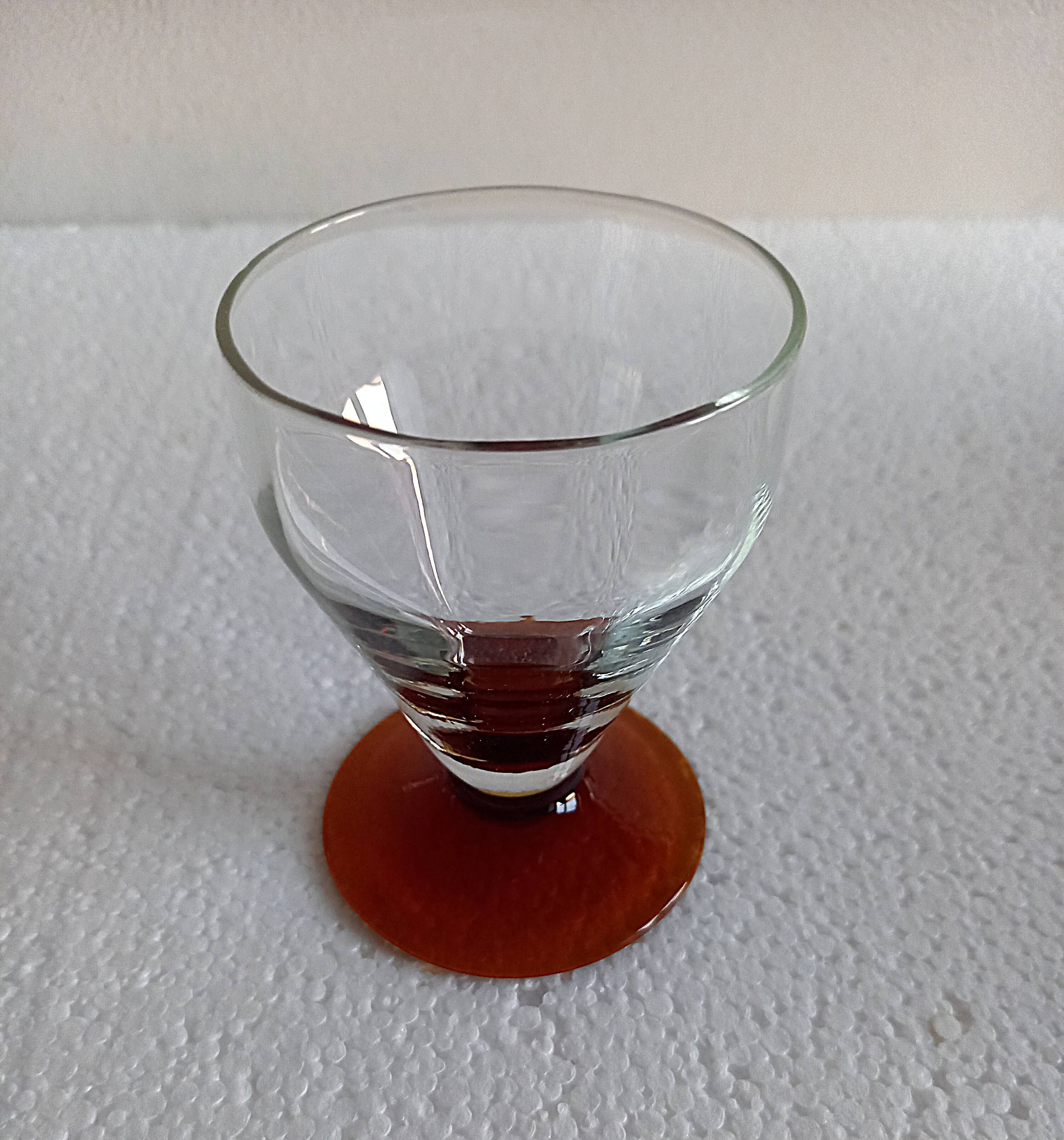 Service set of 8 antique glasses with port faceted or cooked wine Blown glass Amber foot 50s