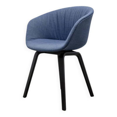 Chaise HAY AAC23 en tissu bleu foncé