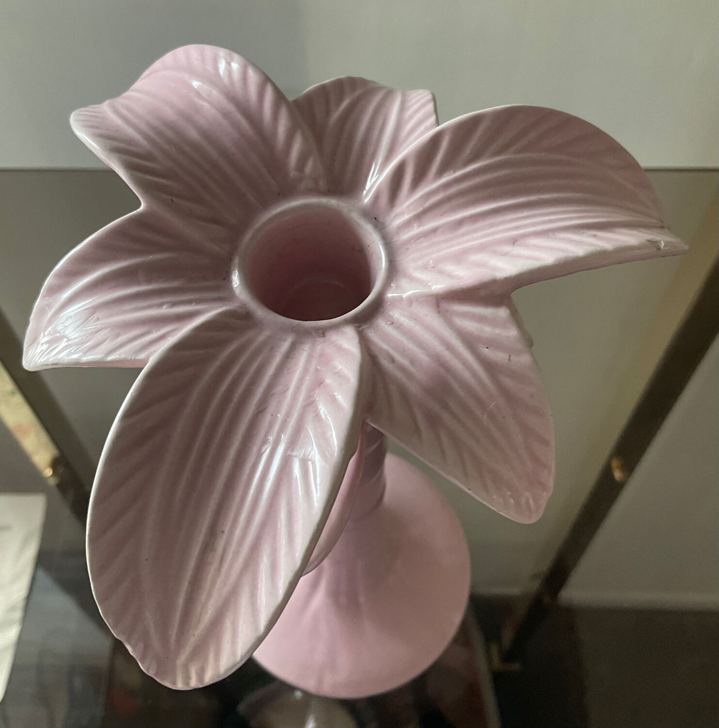 Vintage palm candle holder in pink glazed ceramic