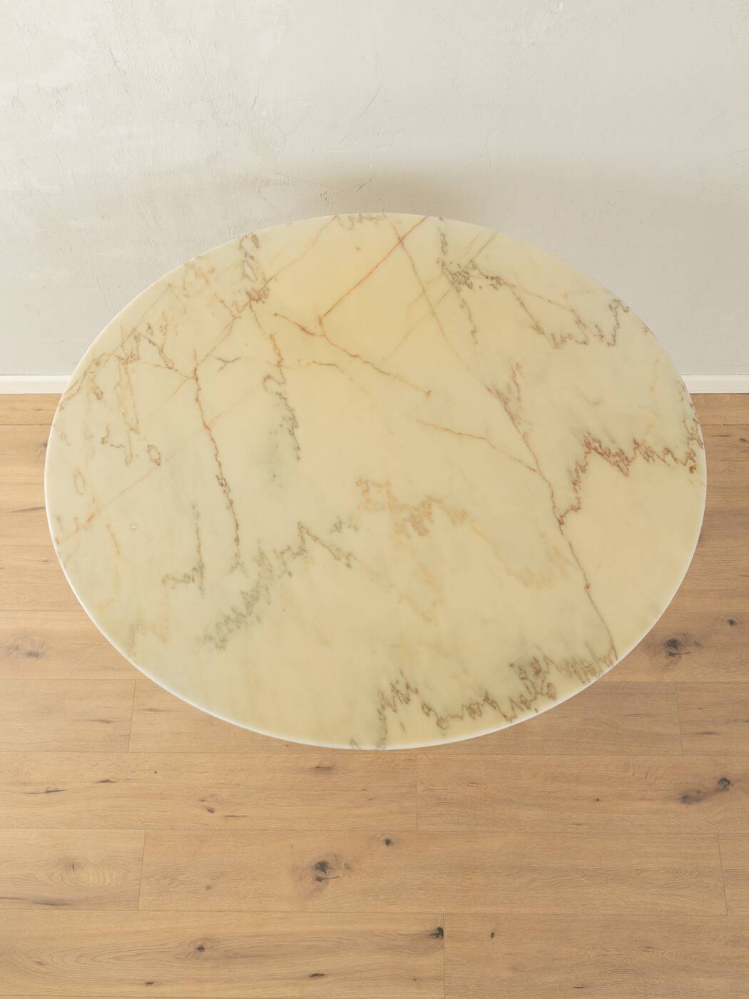 Unique Tulip dining table, Lübke