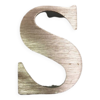 Metal letter "s"