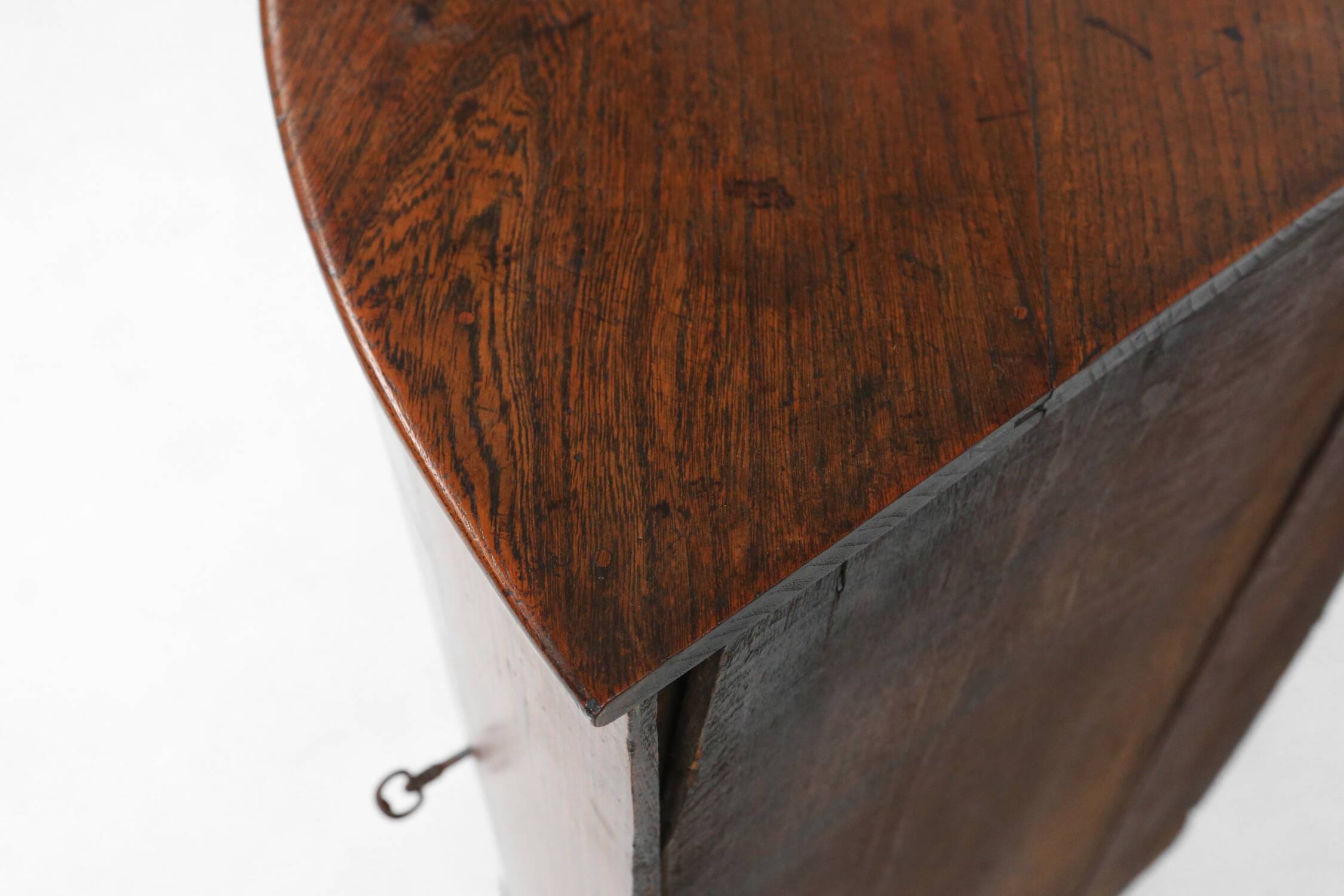 Meuble d'angle antique français avec façade en bois, ca. 1850