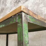 Industrial shelving unit coffeemachine table