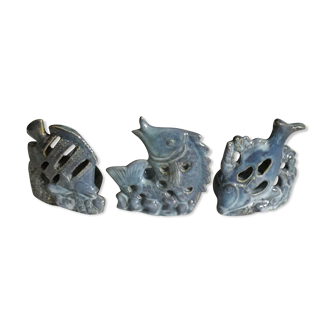 Set of 3 candle holders in glazed ceramic gray blue, shape "fish".