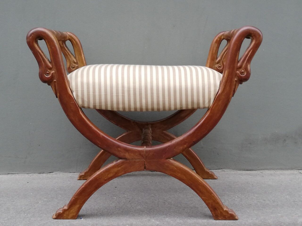 Massive walnut curule seat