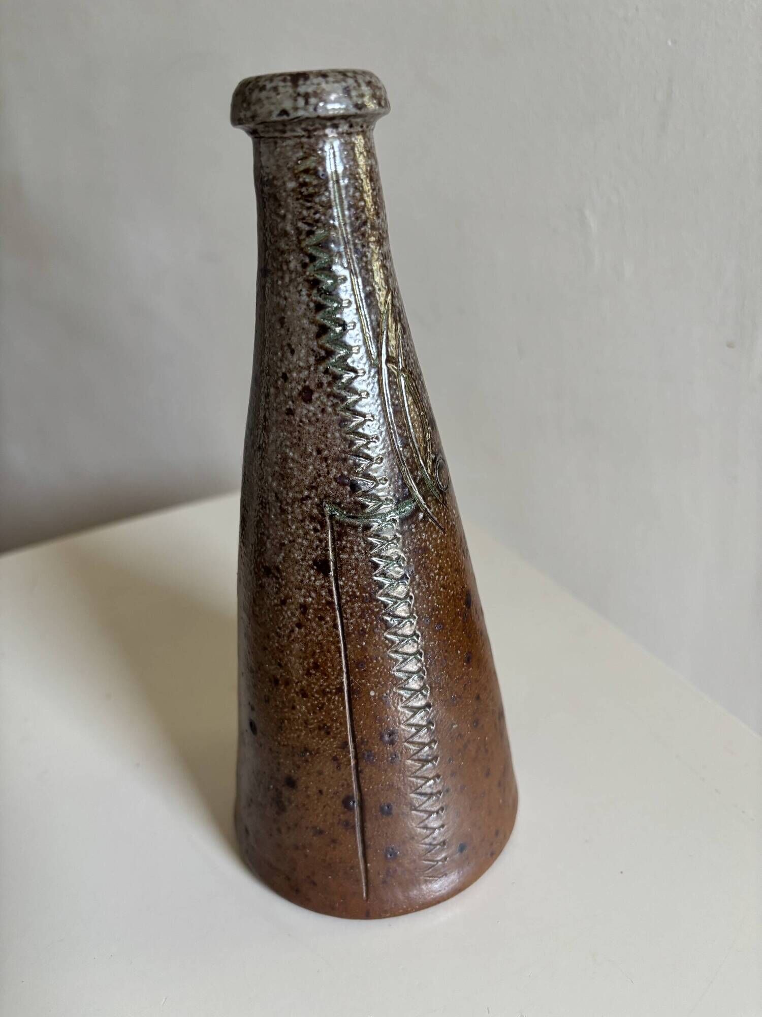 Vintage bottle vase in glazed stoneware from the Schlondes workshop, height 20cm.