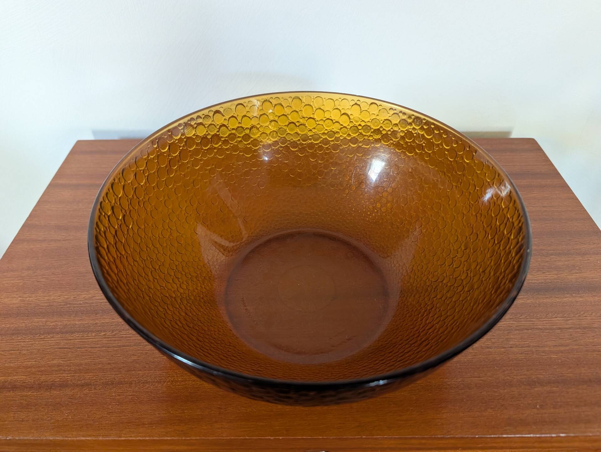 Textured amber glass salad bowl – 1970s