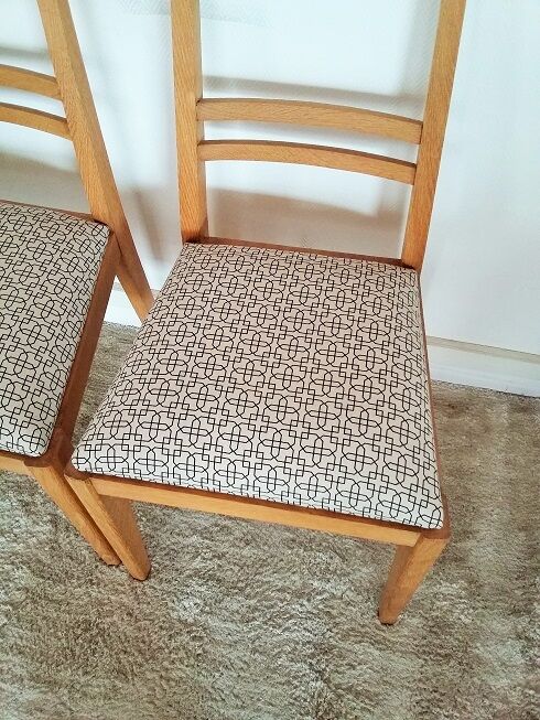 Suite of 4 oak chairs 50s