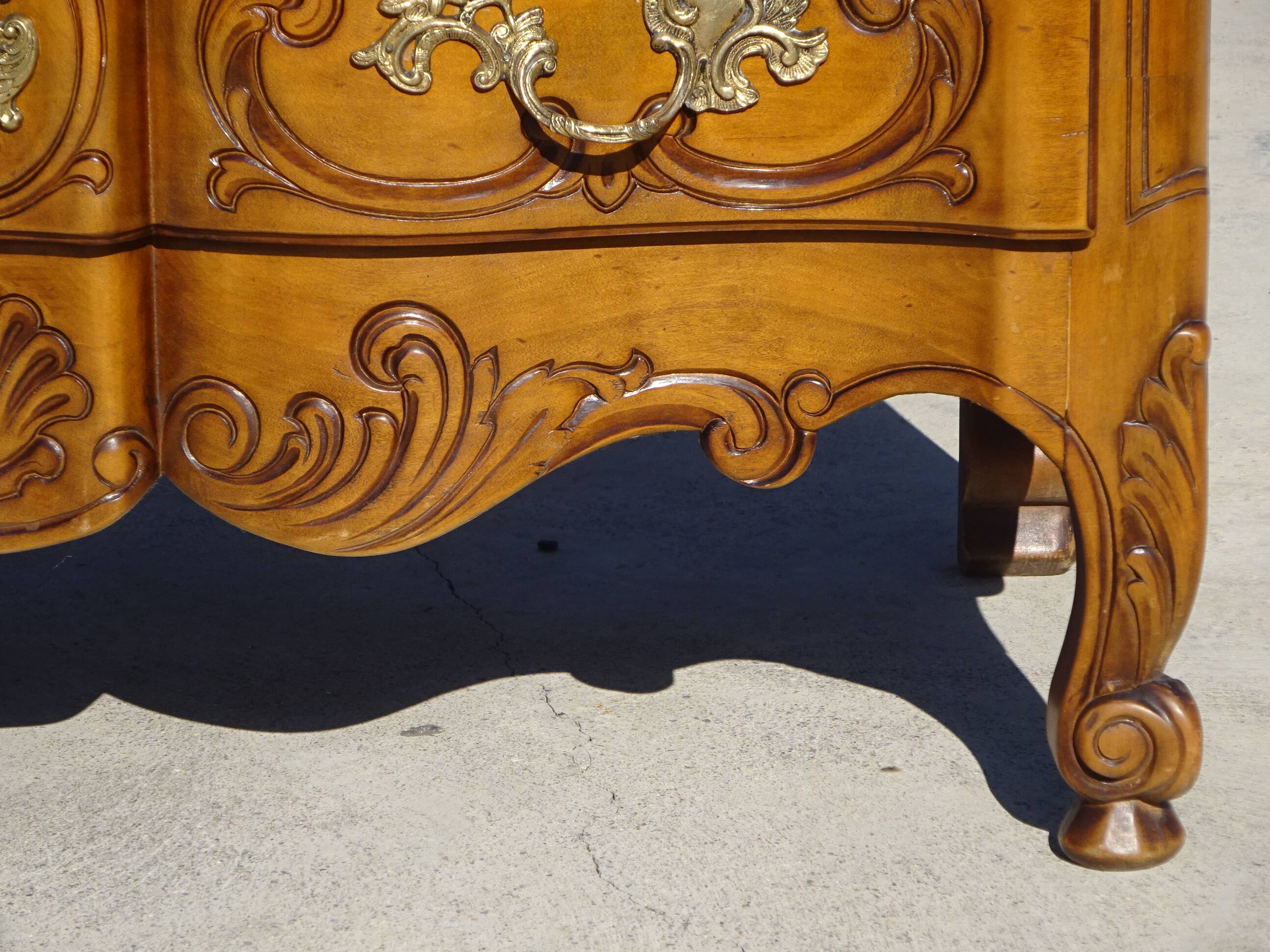 Secretary in solid cherry wood in Louis XV style.