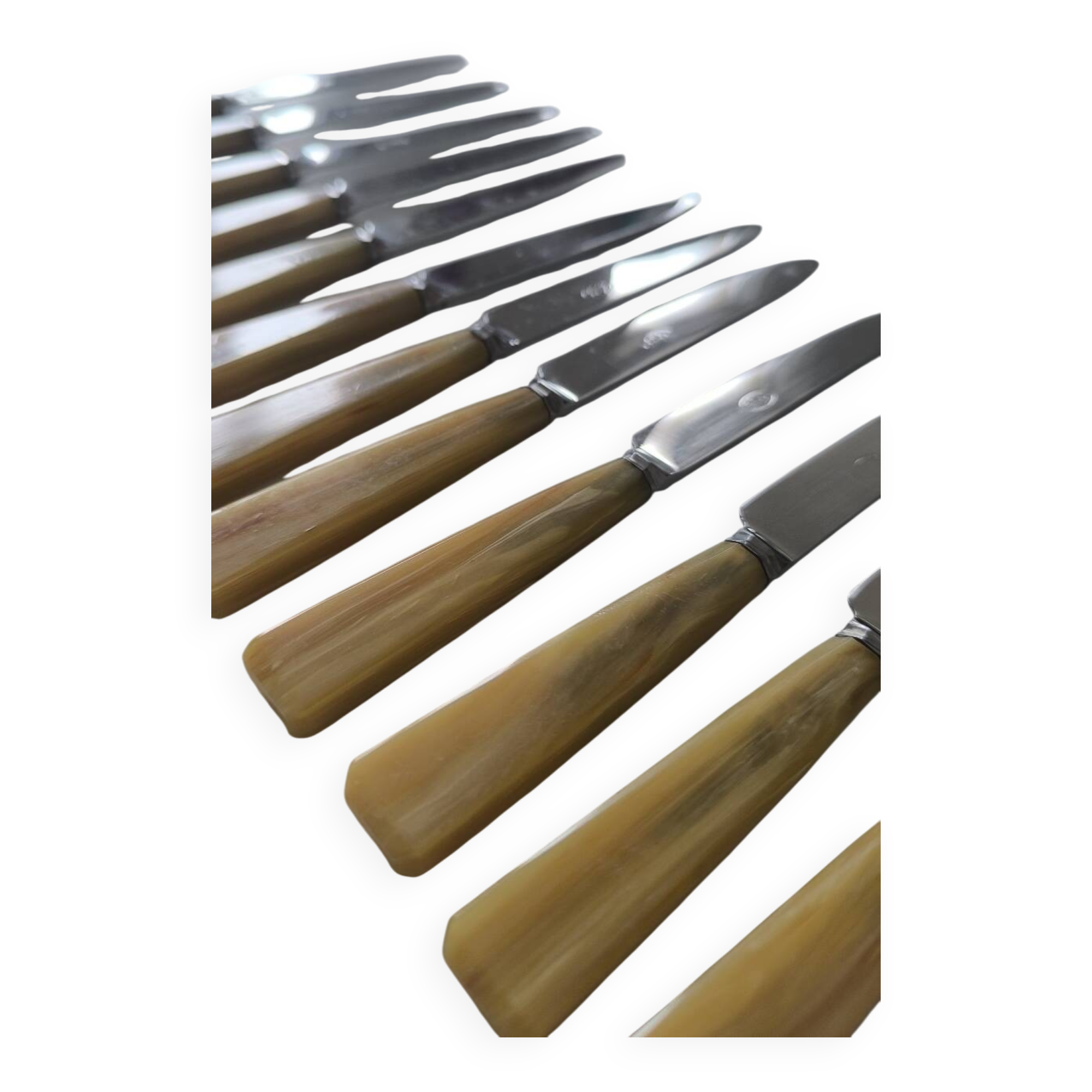 Set of 12 bakelite and stainless steel knives