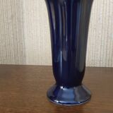Navy vase flowers