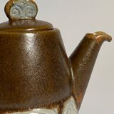 Theiere and milk jar thereof