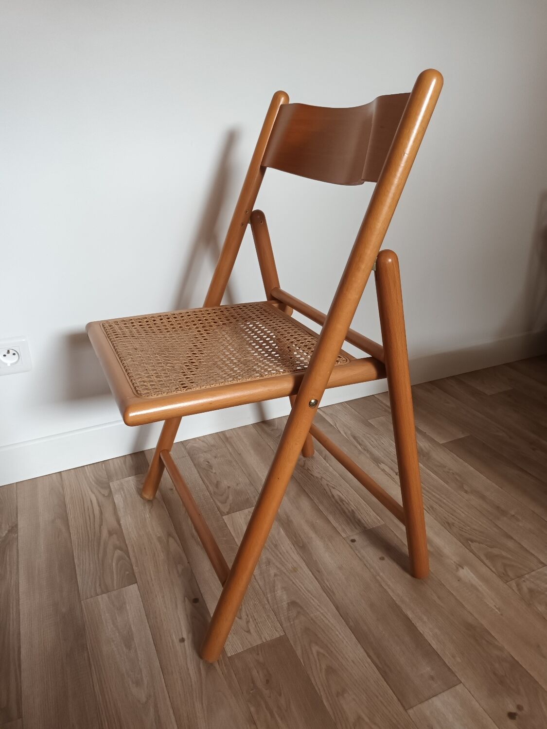 Folding chair