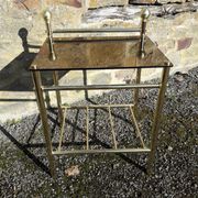 Table de chevet ou bout de canapé en verre miroir et métal doré