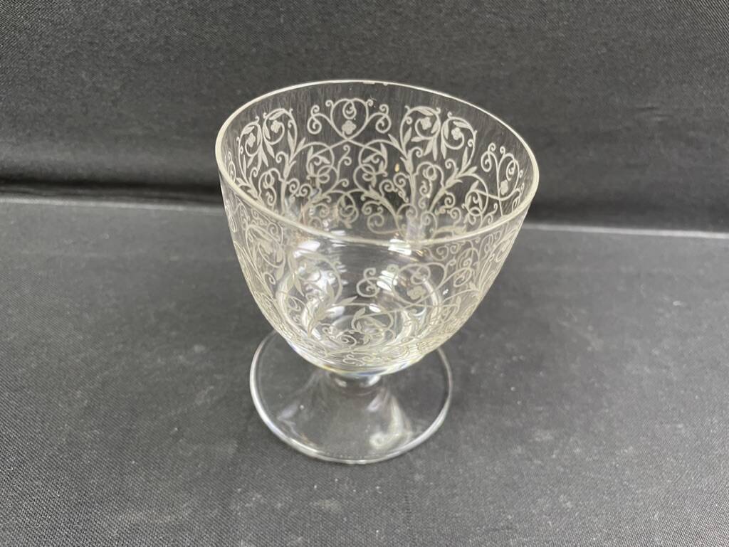 6 stamped Baccarat Lulli wine glasses