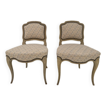 Paire de chauffeuses de style Louis XV, XXème siècle