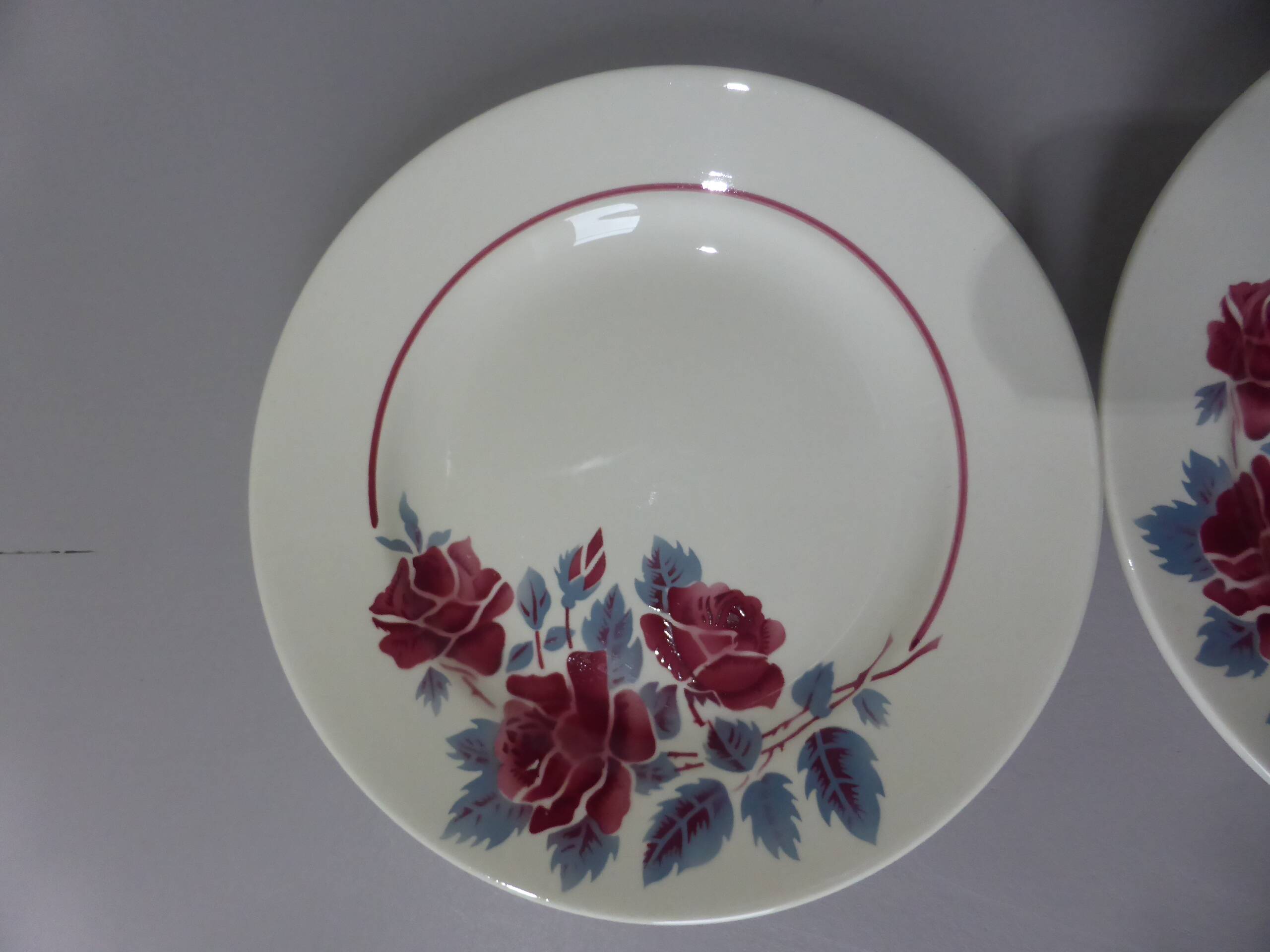 2 vintage Sarreguemines dinner plates, Eliane model