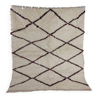 Handcrafted moroccan berber rug 178 x 152 cm
