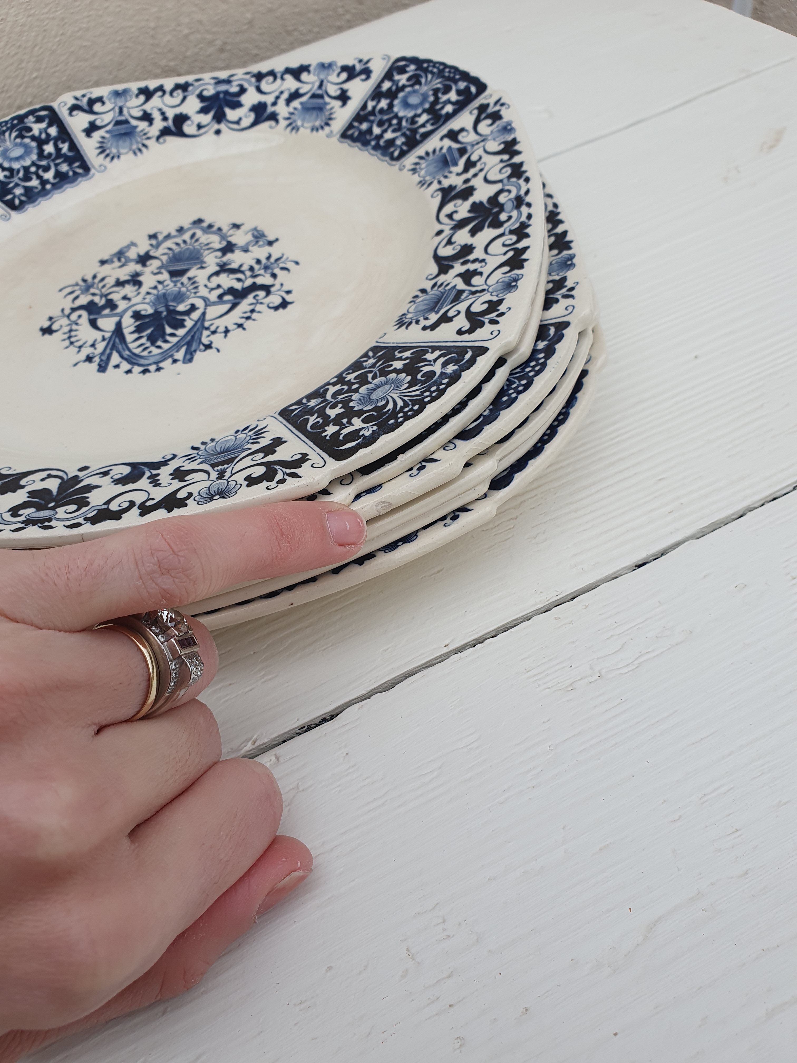 6 old earthenware plates Gien