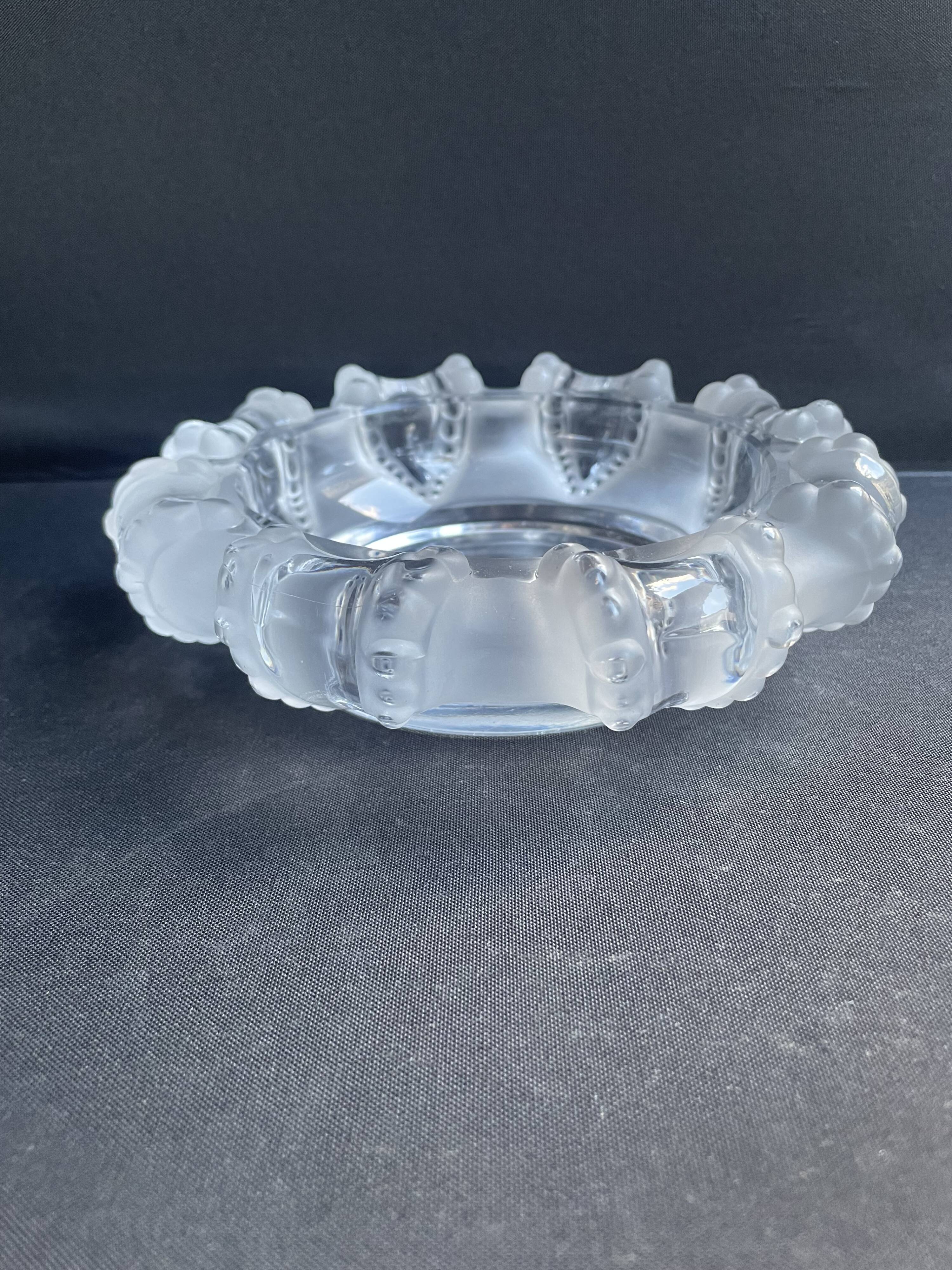 Large Lalique ashtray “Cannes” model