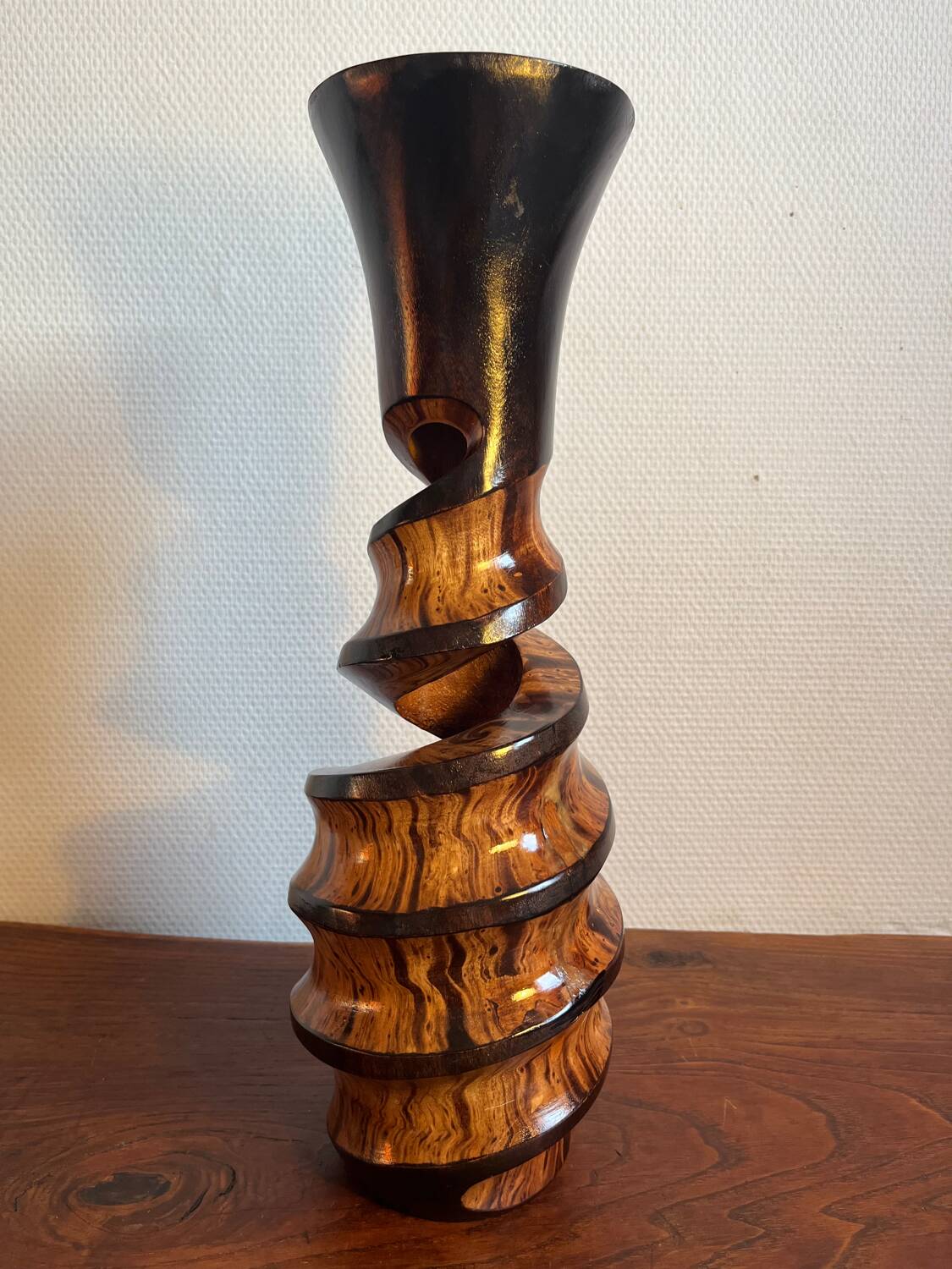 Carved mango wood vase
