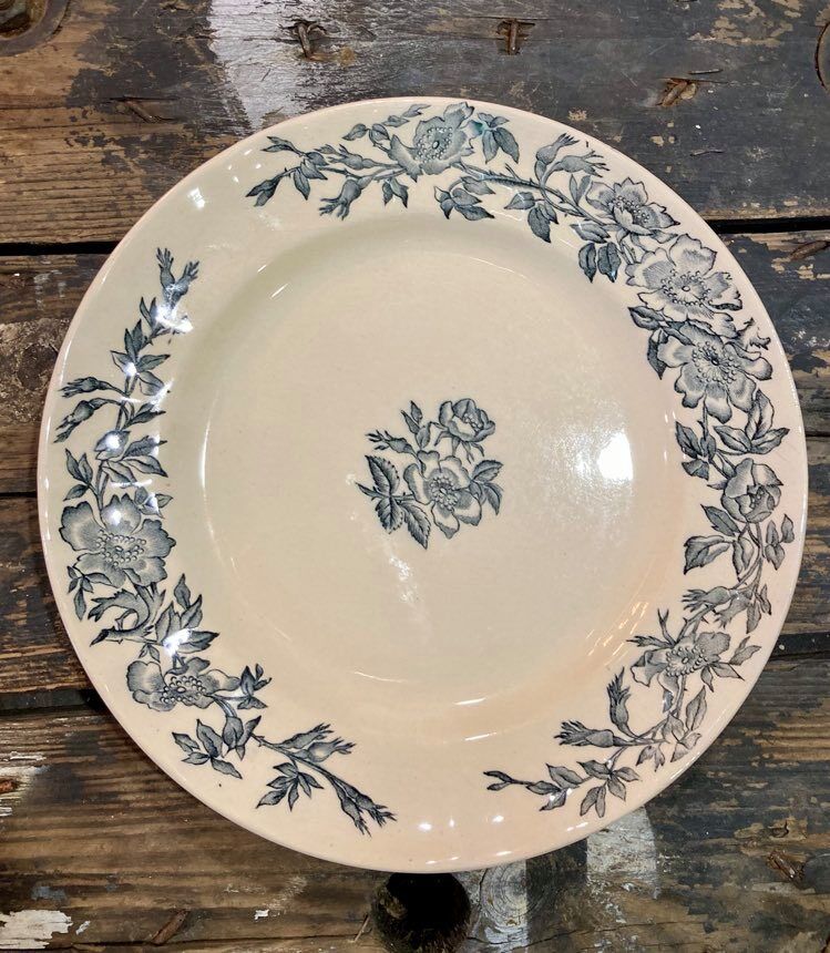 Longchamp Eglantines Model Plate