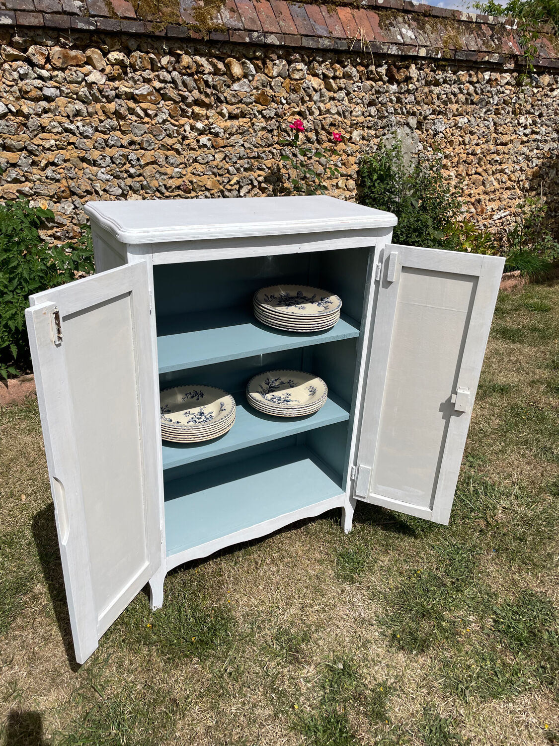 Vintage white Parisian sideboard 1970