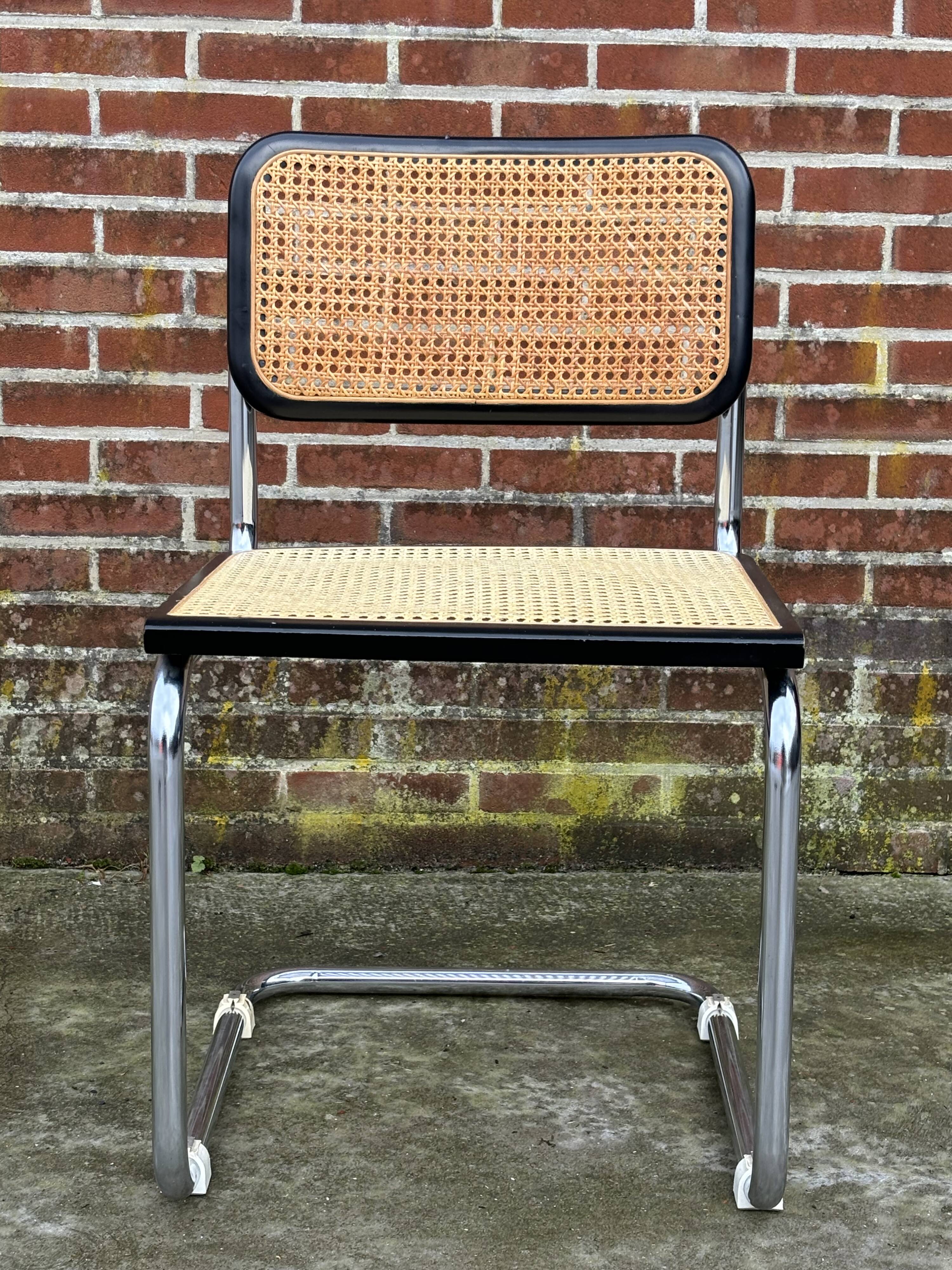 Cesca chair b32 model in chrome and black