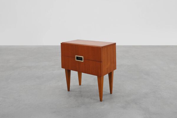 Table de chevet vintage en placage de teck avec 2 tiroirs, Belgique années 1950