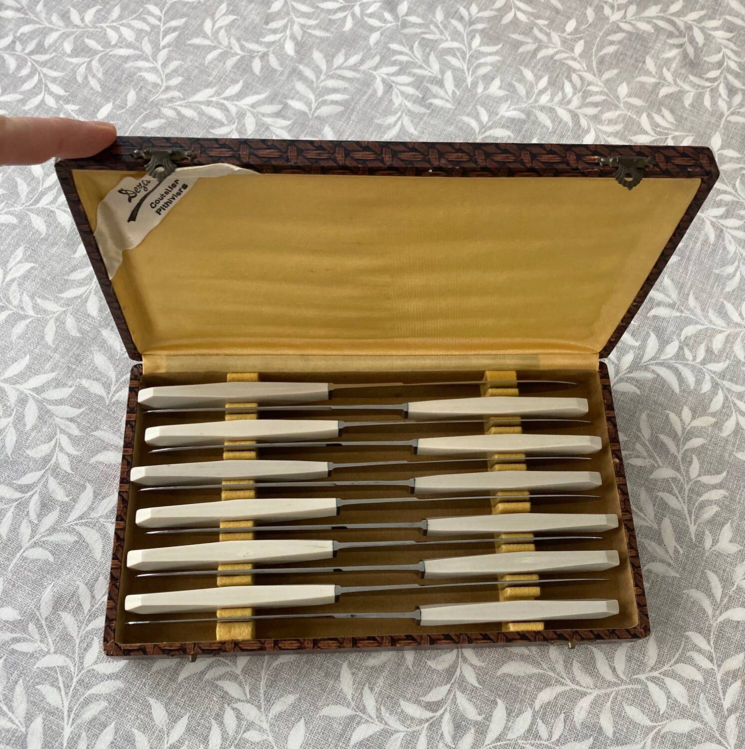 Box of 12 Art Deco knives