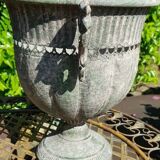 Medici vase in patinated iron